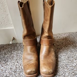 Dingo boots